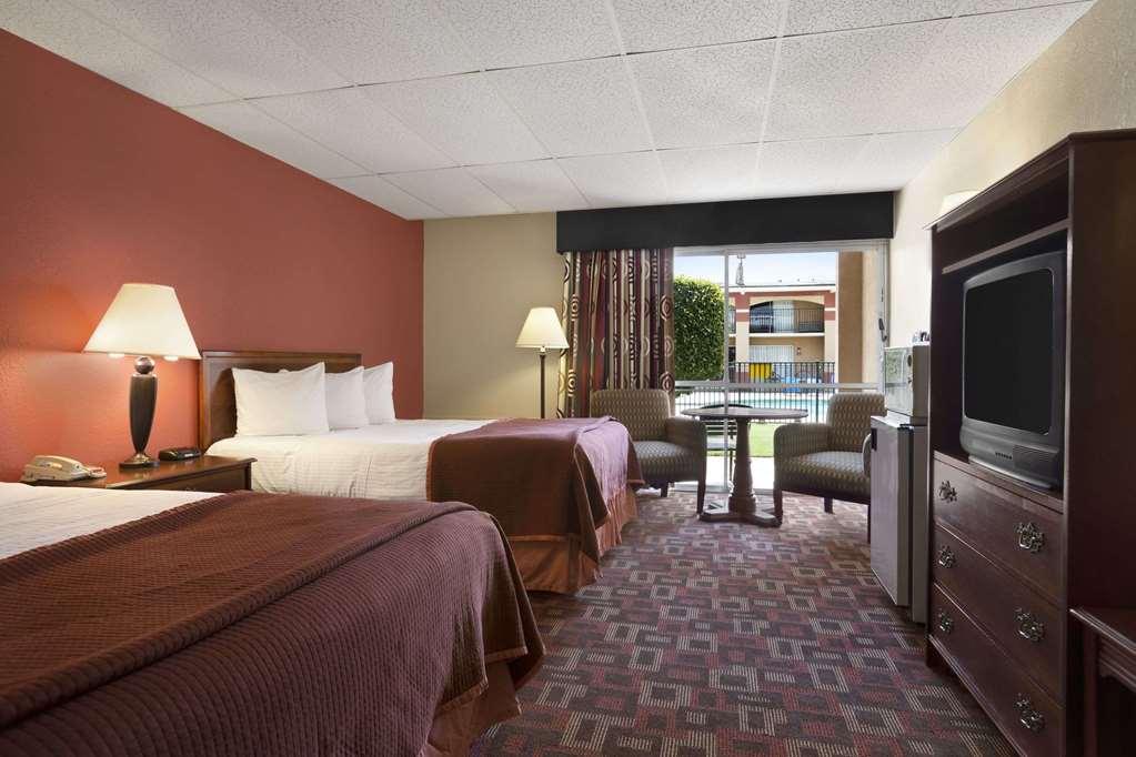 Howard Johnson By Wyndham Oklahoma City Okc Airport, Fairgrounds, I40 Номер фото