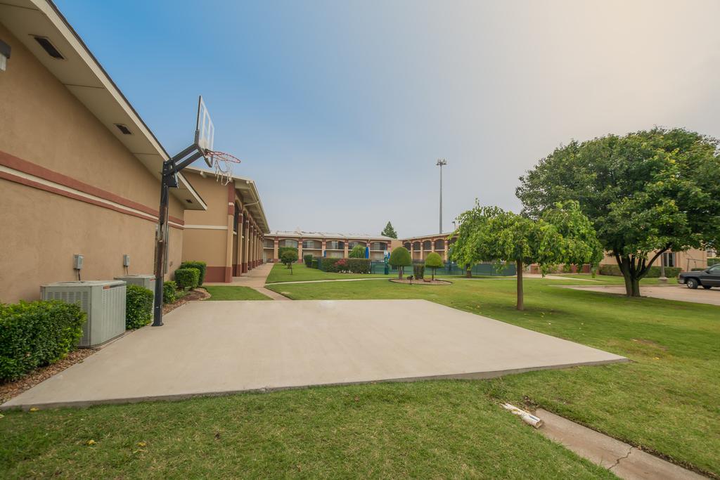 Howard Johnson By Wyndham Oklahoma City Okc Airport, Fairgrounds, I40 Екстер'єр фото